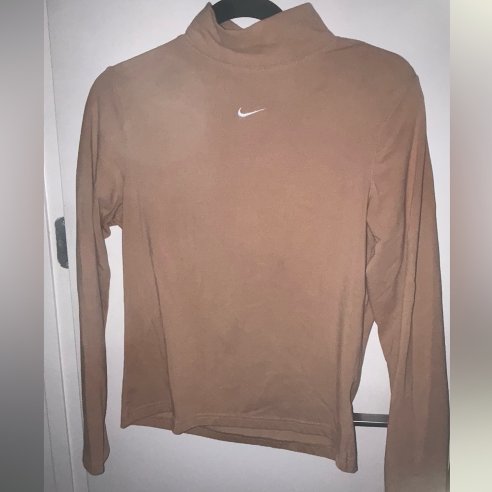 Nike Tan Mock Neck Longsleeve Shirt ✔️🤎